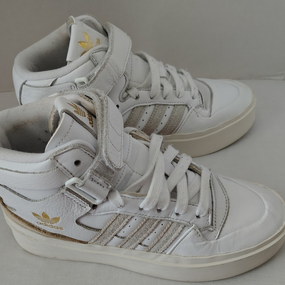 Adidas  Originals Forum Bonega Mid Platform Sneaker White, Gold Size 6